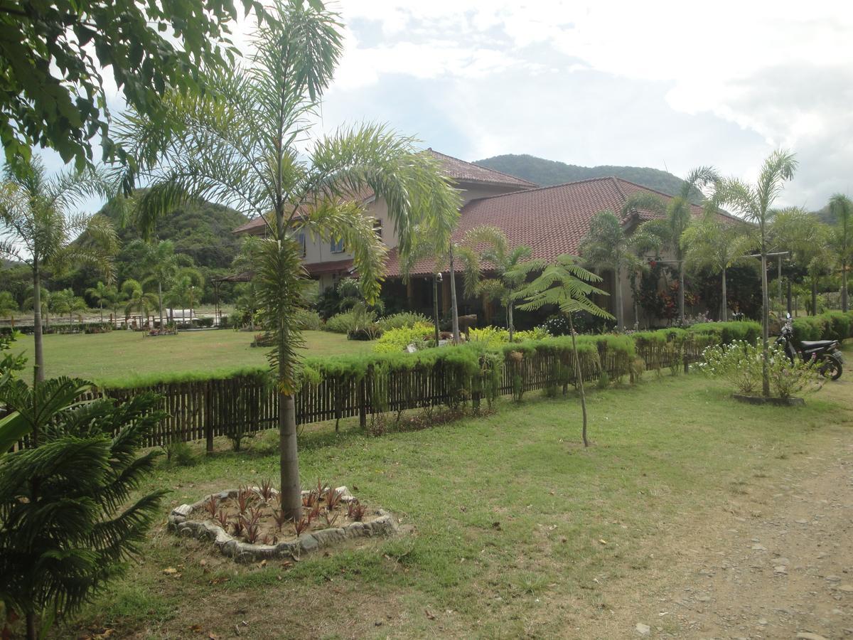 Sekongkang Villa Surga Sumbawa מראה חיצוני תמונה